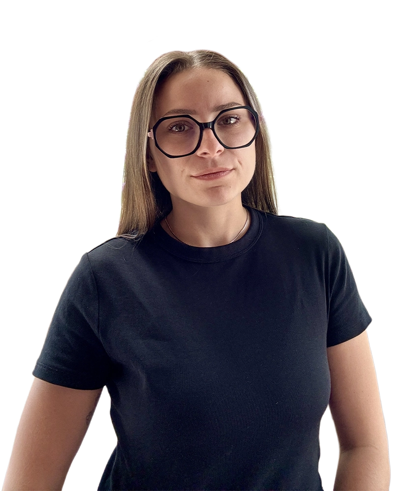 Portrait d'Enola Design, graphiste webdesigner freelance à Guéret (23). Créatrice de site web et identité visuelle pour artisans et indépendants